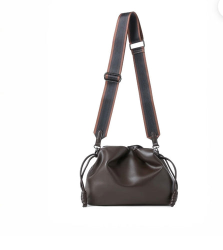 Taylor Crossbody Chocolate