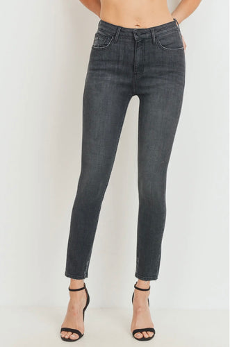 JUST BLACK - Black Washed Skinny Jeans